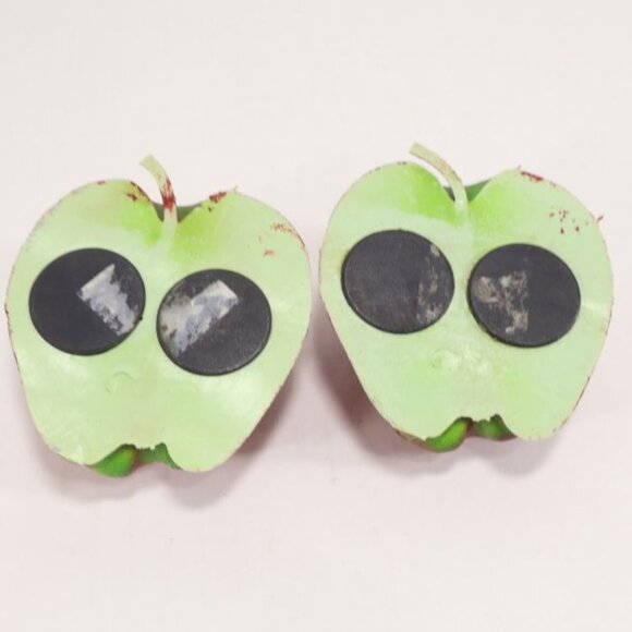 4 Vintage Apple Half Refrigerator Magnets Fridge Food Decor Life Like - Picture 8 of 8